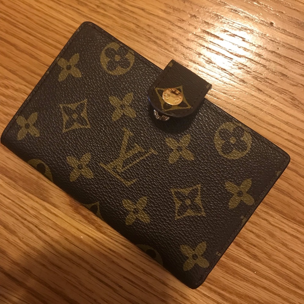 Authentic leather Louis Vuitton wallet